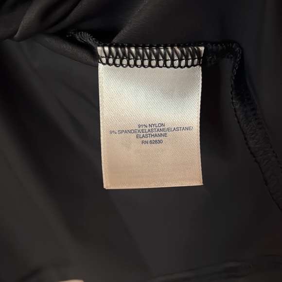 Land’s End Women’s Lightweight Black Jacket 1X - Picture 3 of 5